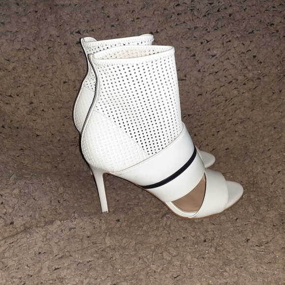 RUTHIE DAVIS X DISNEY PRINCESS-White Perforated Leather Stiletto-Sz 37-Excellent - Picture 4 of 7
